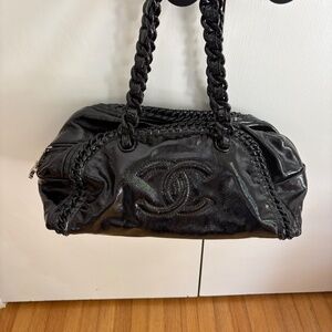 Chanel shoulder bag